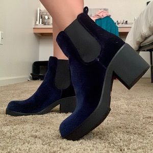 Velvet navy chunky bootie